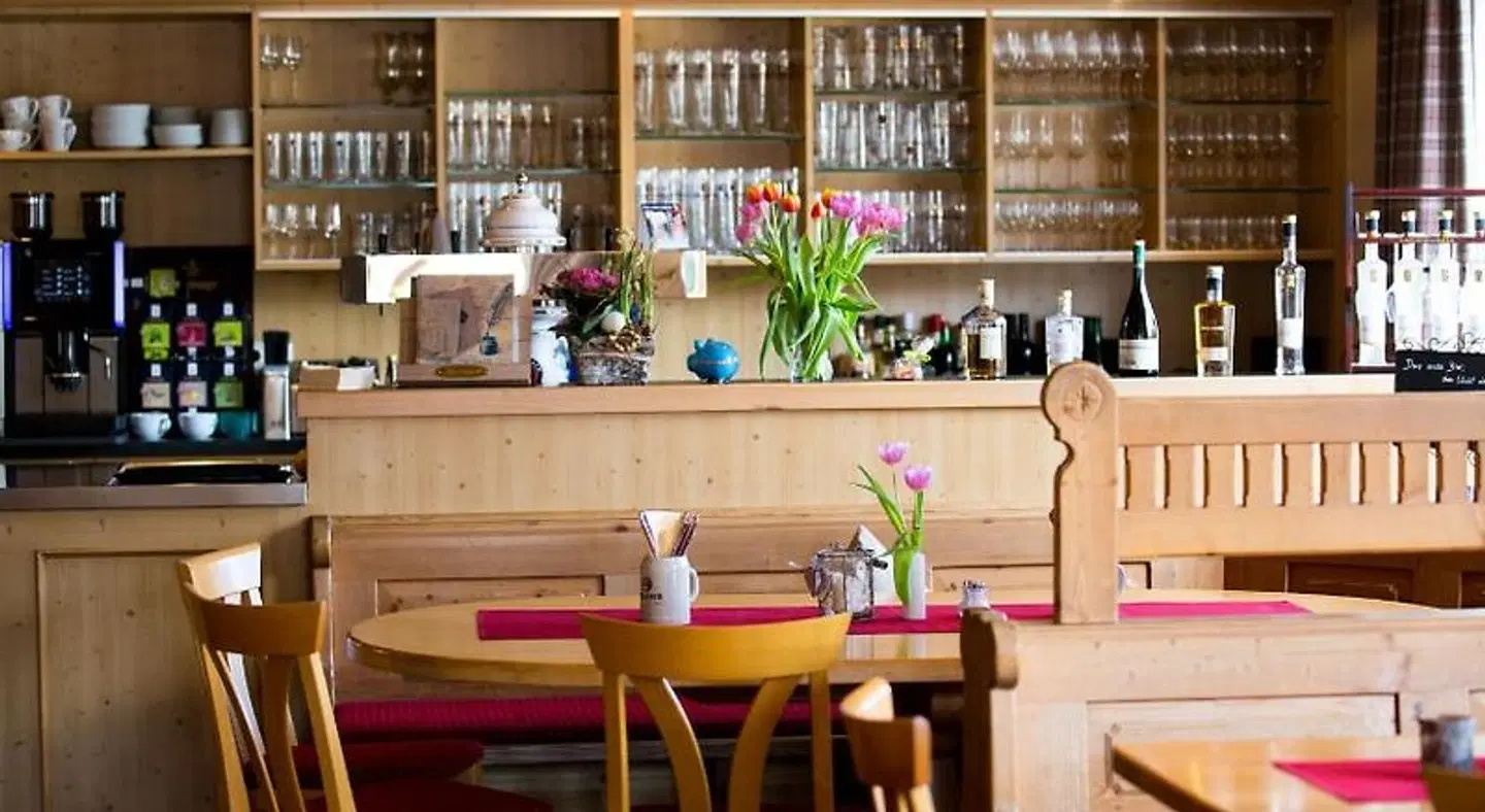 Hotel Gasthaus Sonne Bar