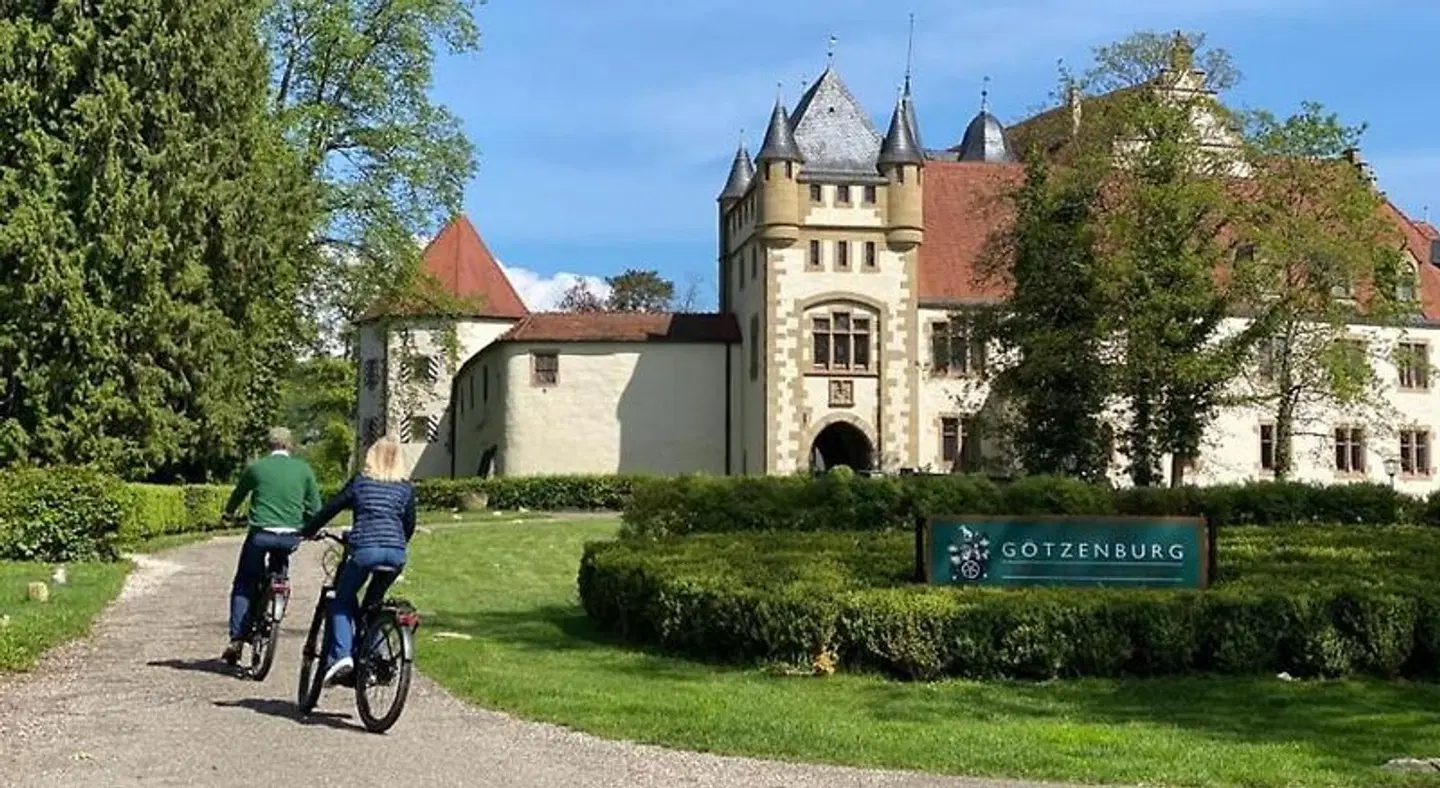 Götzenburg EXTERIOR