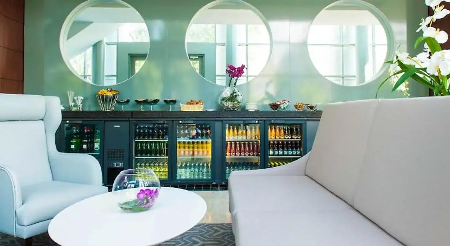 Hilton Warsaw Hotel Bar