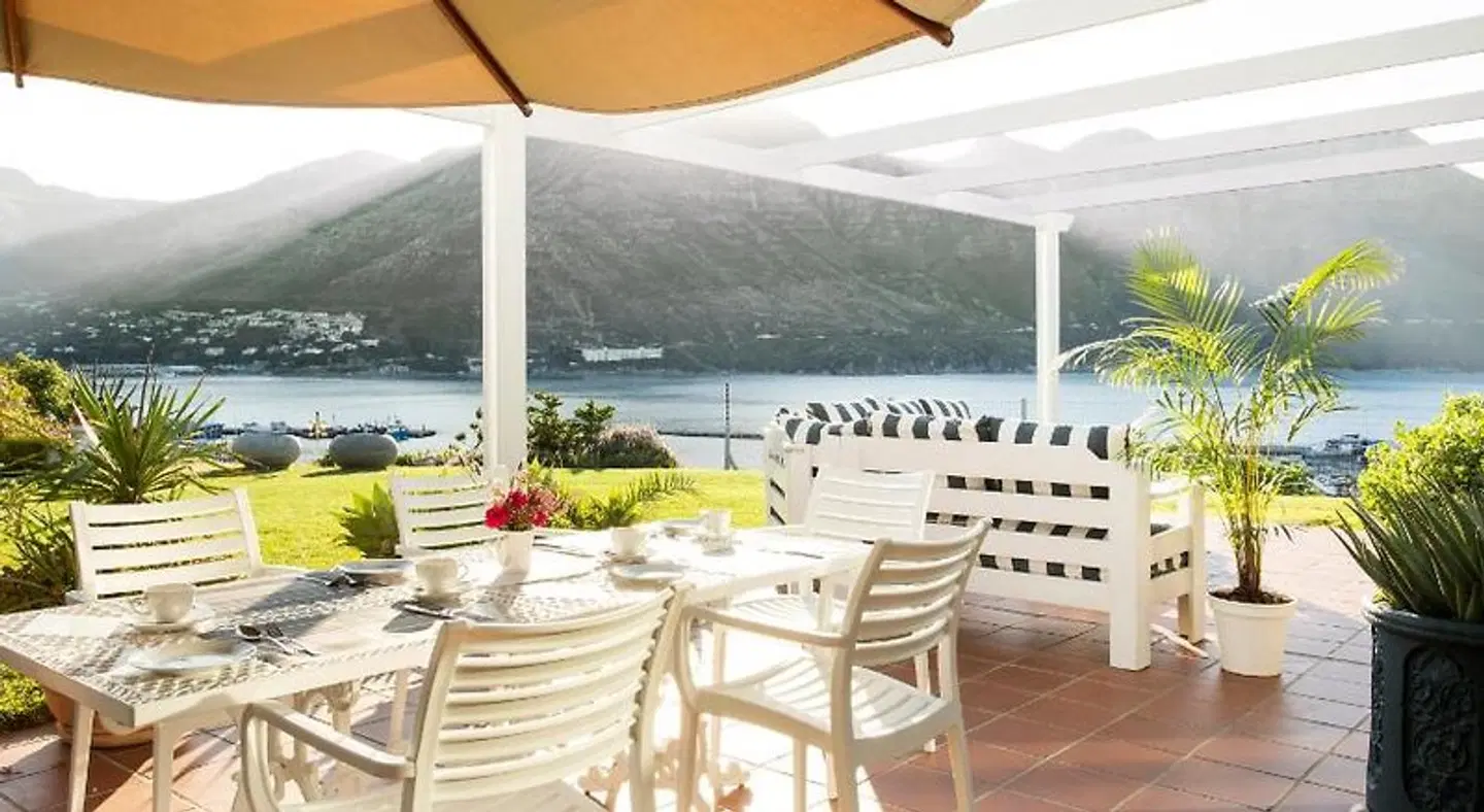 Poseidon Guest House Terrasse