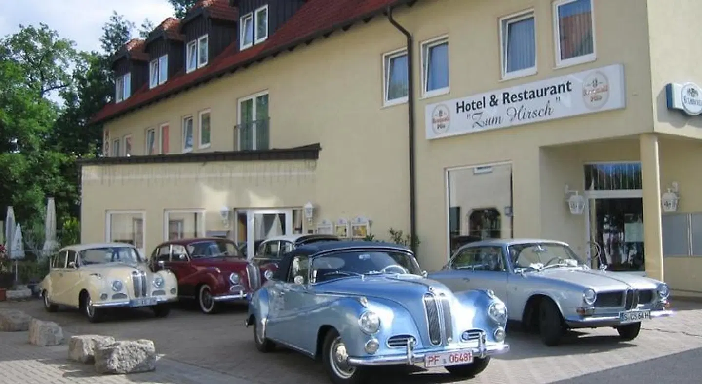 Hotel & Restaurant Zum Hirsch EXTERIOR