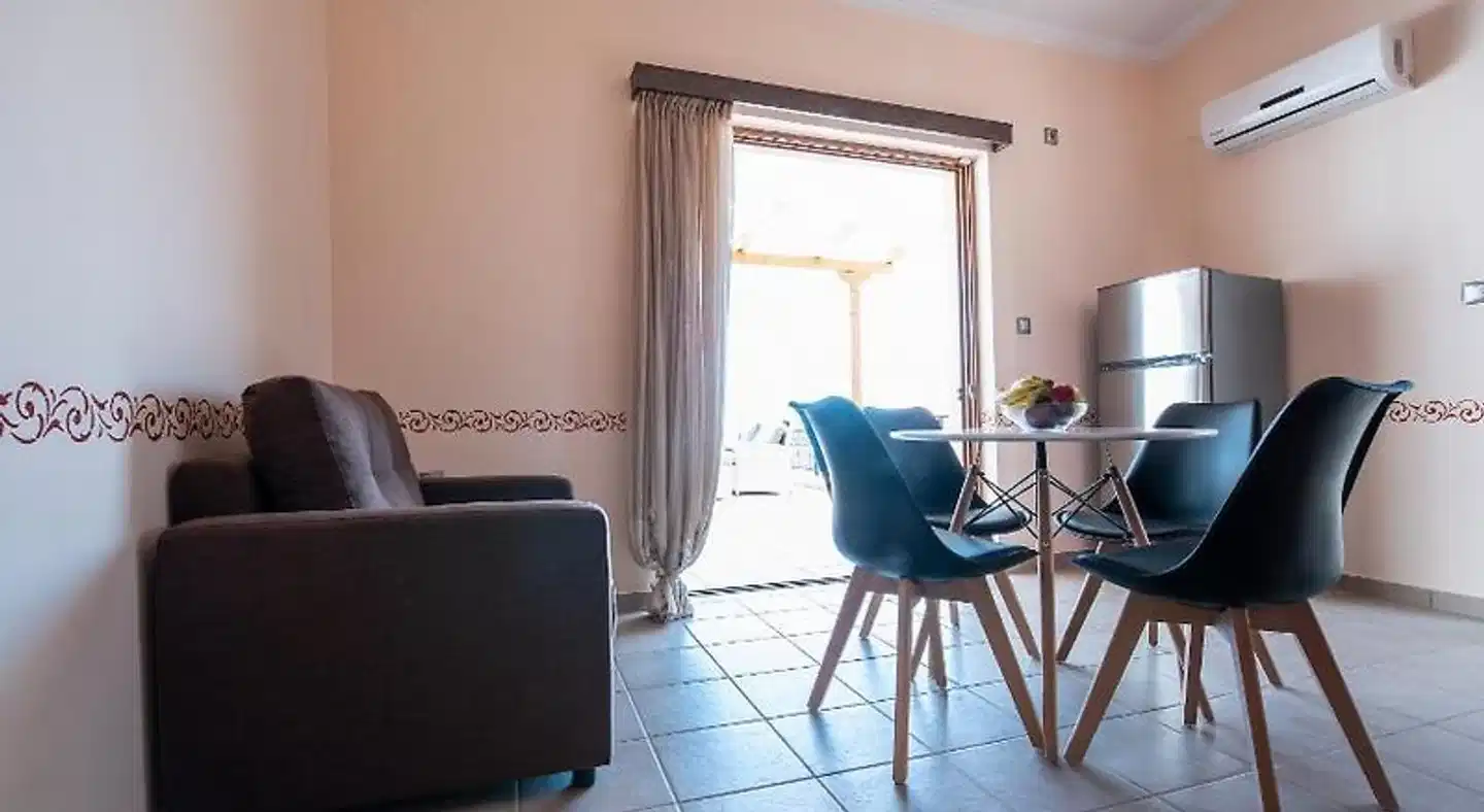 Cyrenia Guesthouse Sport und Entertainment