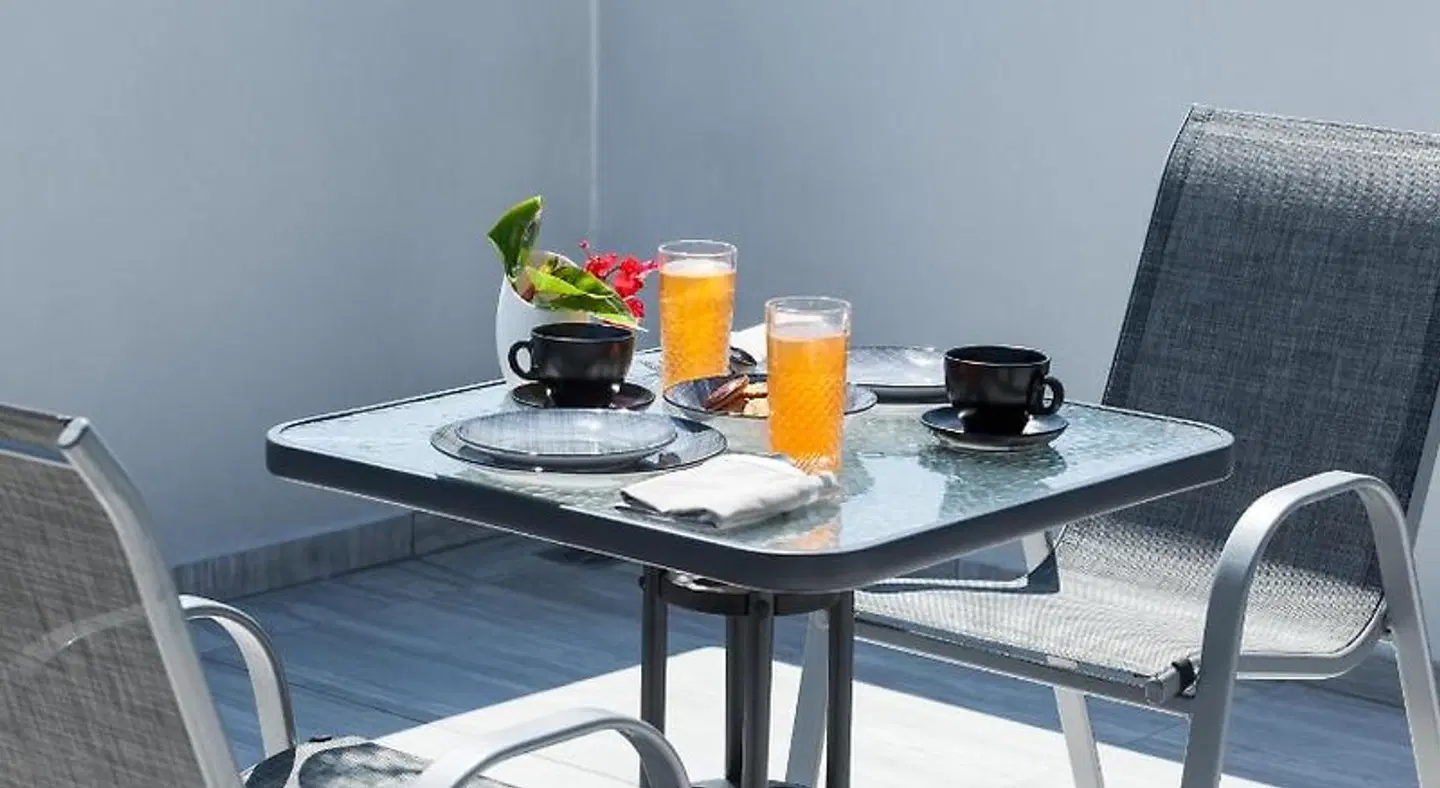 Nymphes Deluxe Accommodation Terrasse