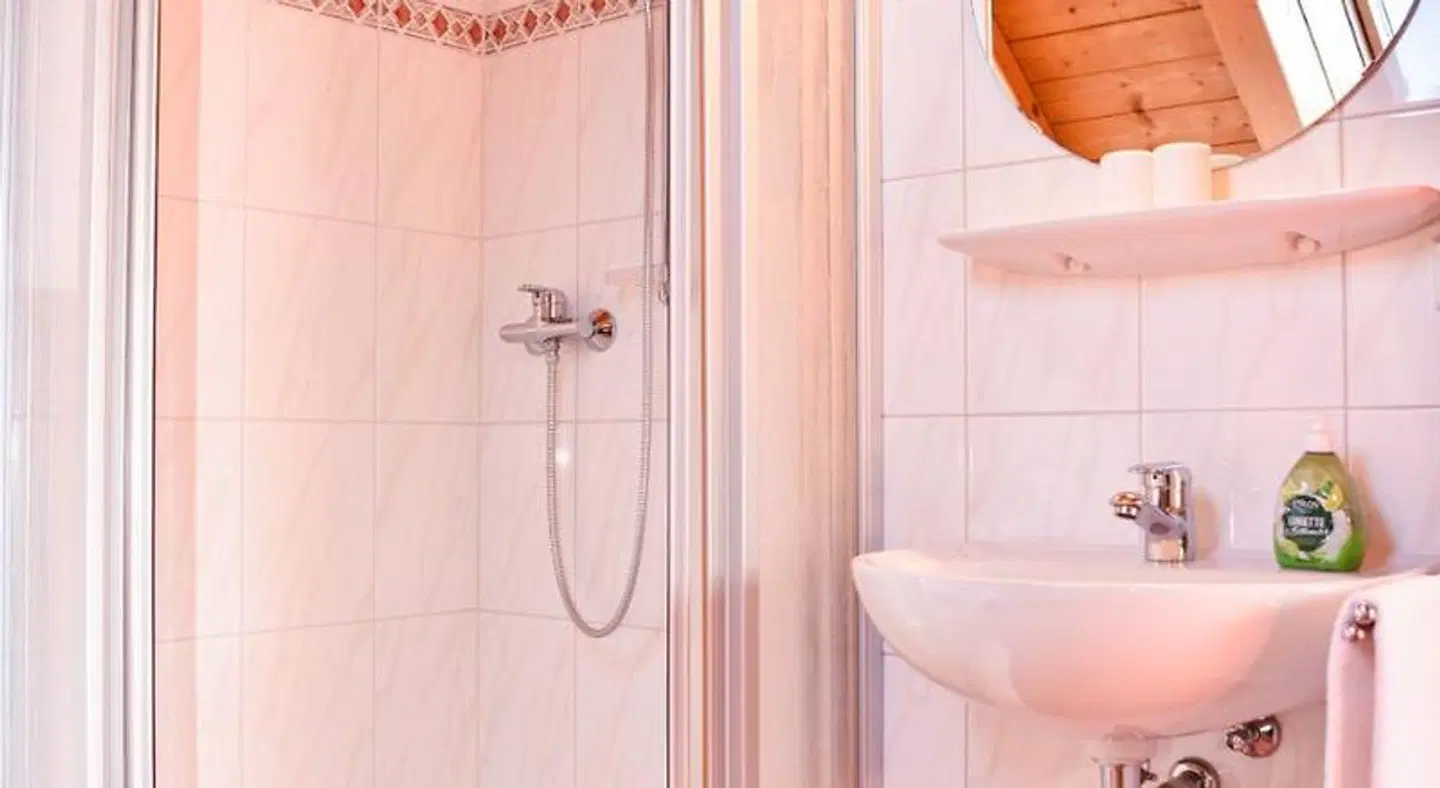 Aparthotel Sonnenburg Badezimmer