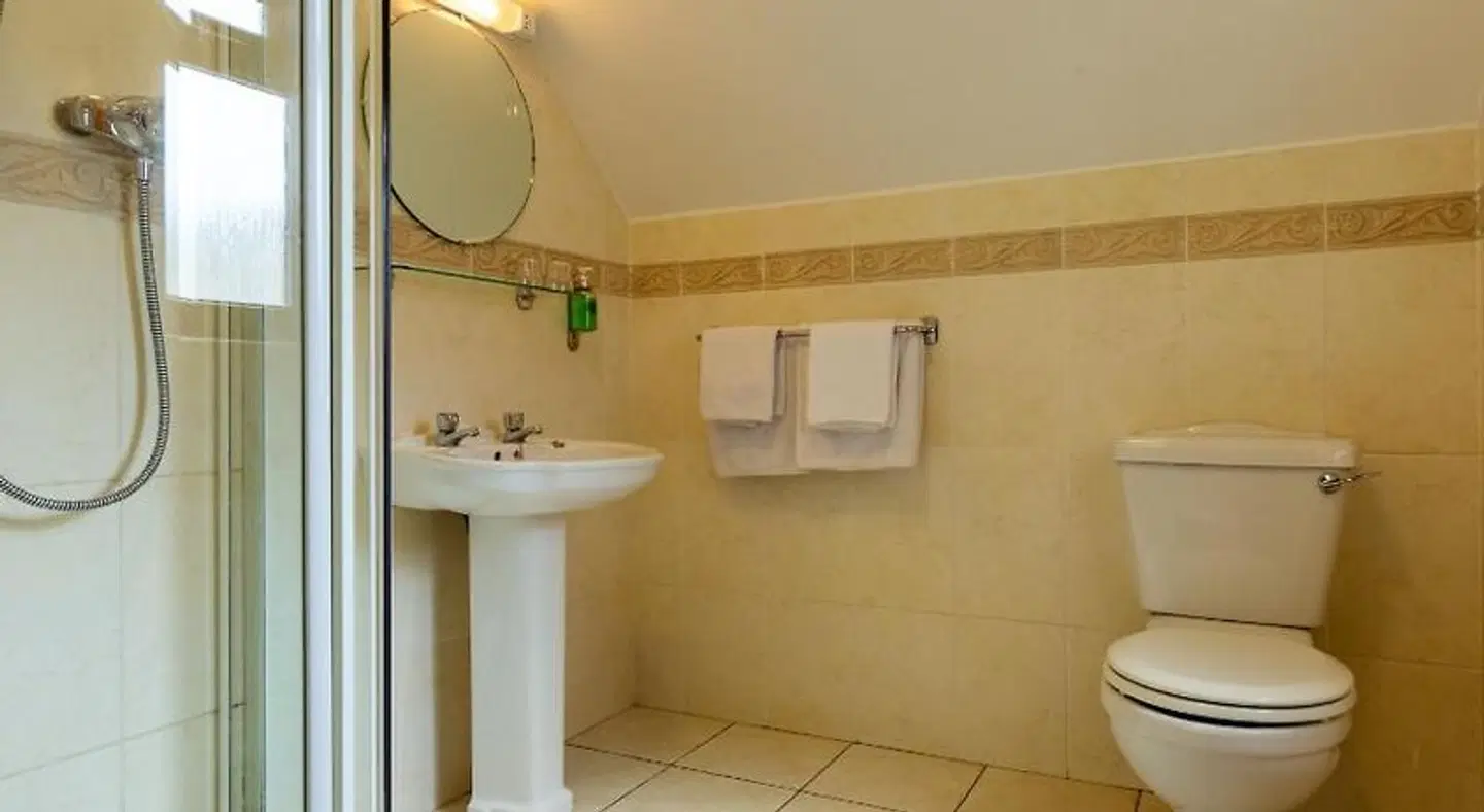 Tudor House Bed & Breakfast Badezimmer
