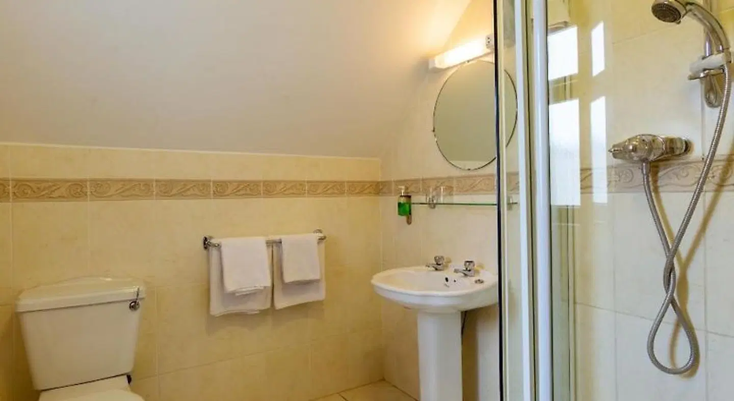 Tudor House Bed & Breakfast Badezimmer