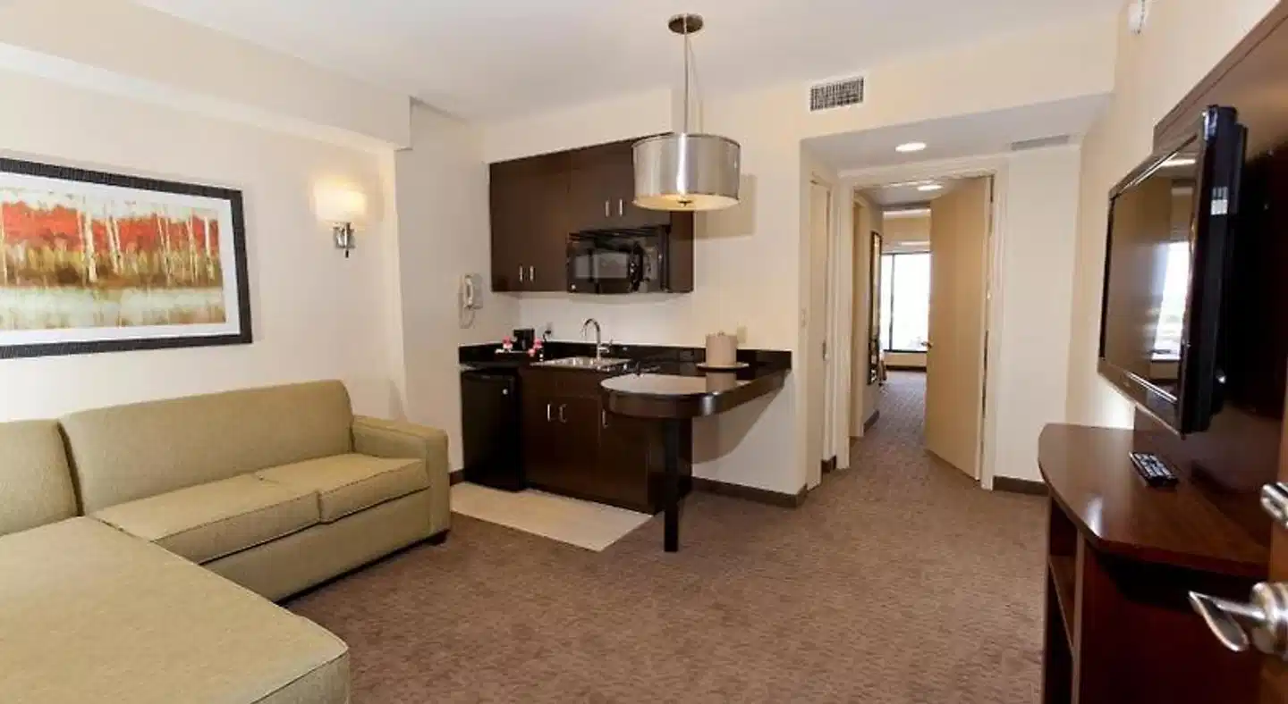 Ramada Plaza by Wyndham Orlando Suites Intl Drive Wohnbeispiel