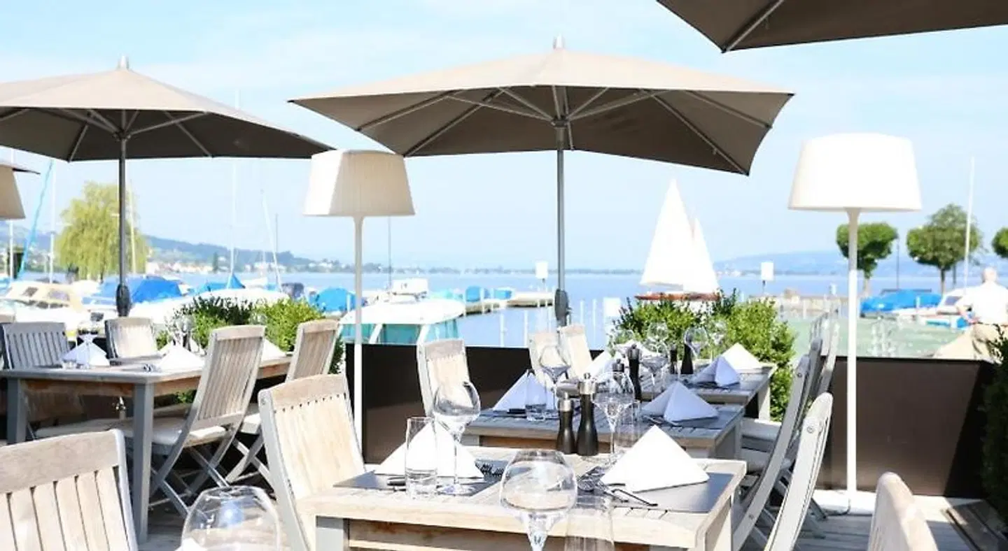 Marina Lachen Terrasse