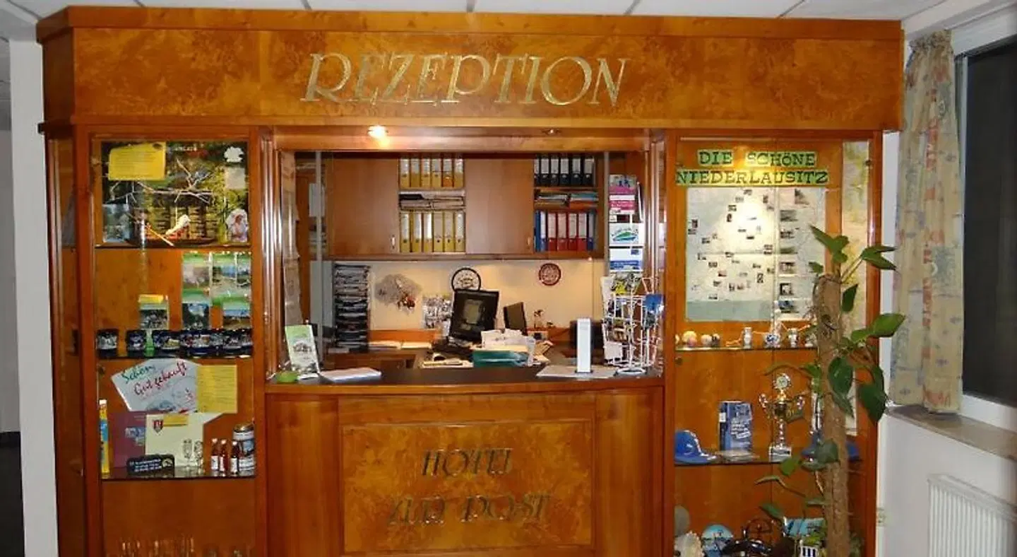 Zur Post LOUNGE_LOBBY