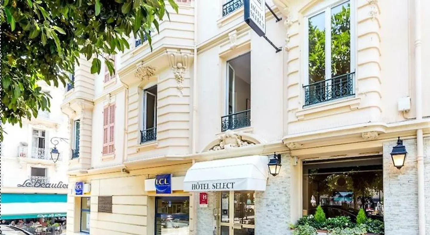 Hôtel Select EXTERIOR
