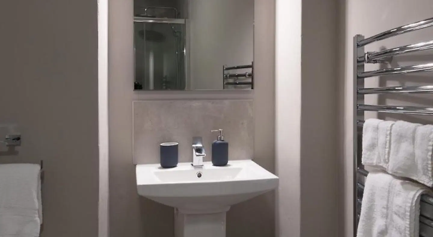 Giles Norman Gallery & Townhouse Badezimmer