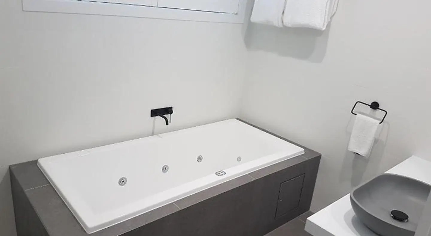 Ocean Grove Chalet Badezimmer