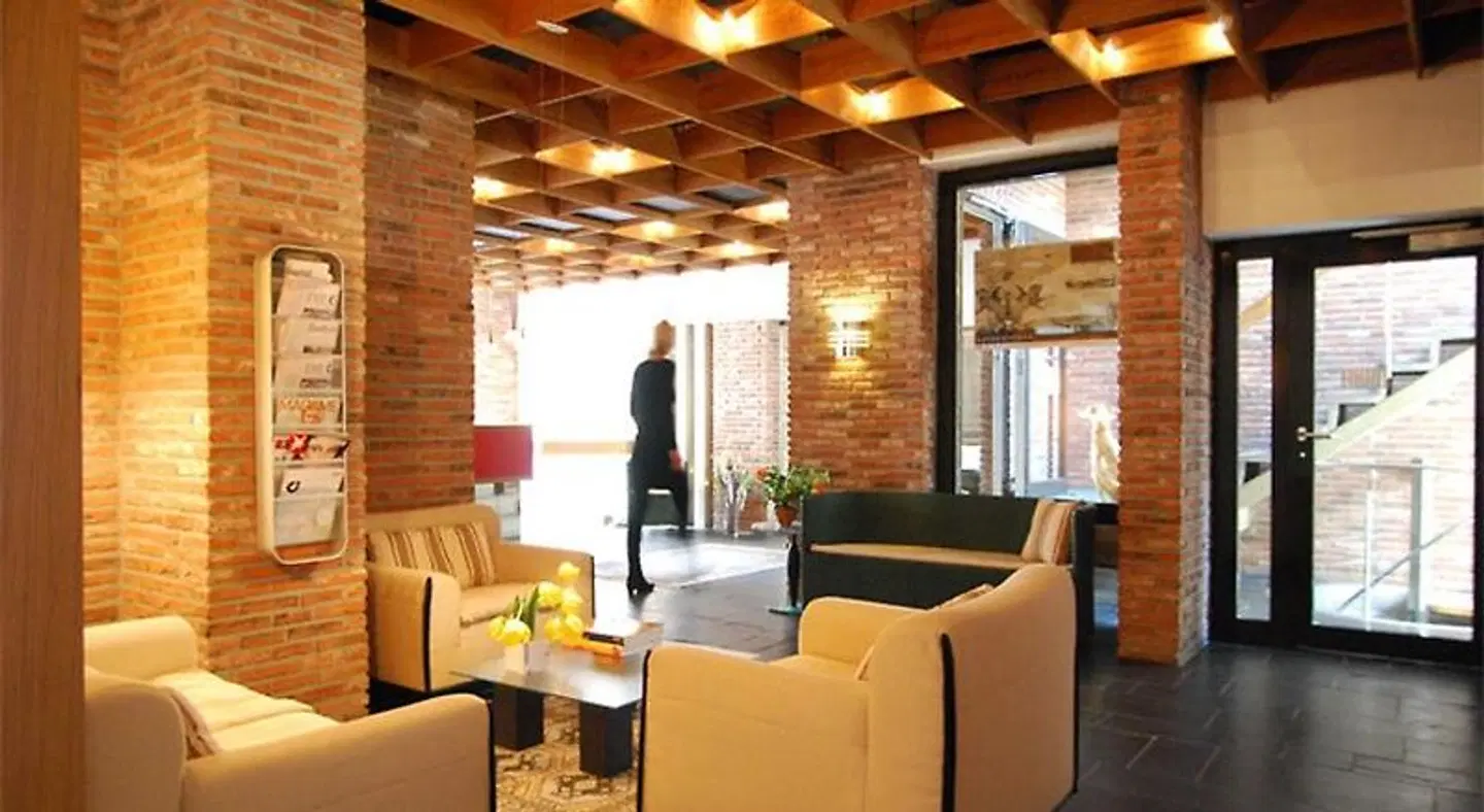 Central LOUNGE_LOBBY