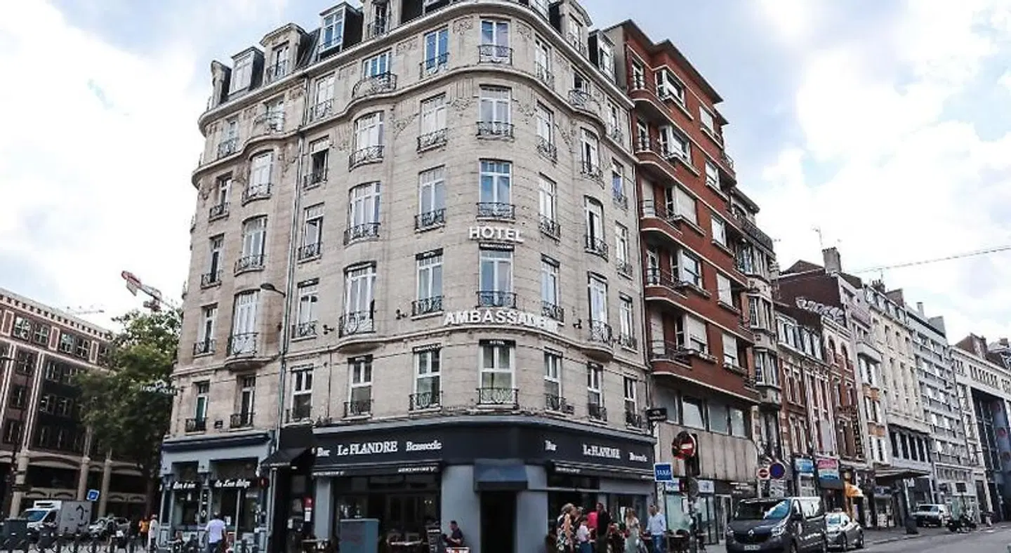 Hôtel Ambassadeur EXTERIOR