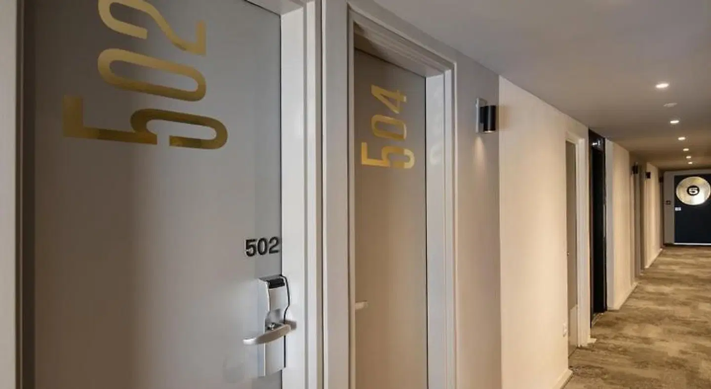ibis Cannes Centre Badezimmer