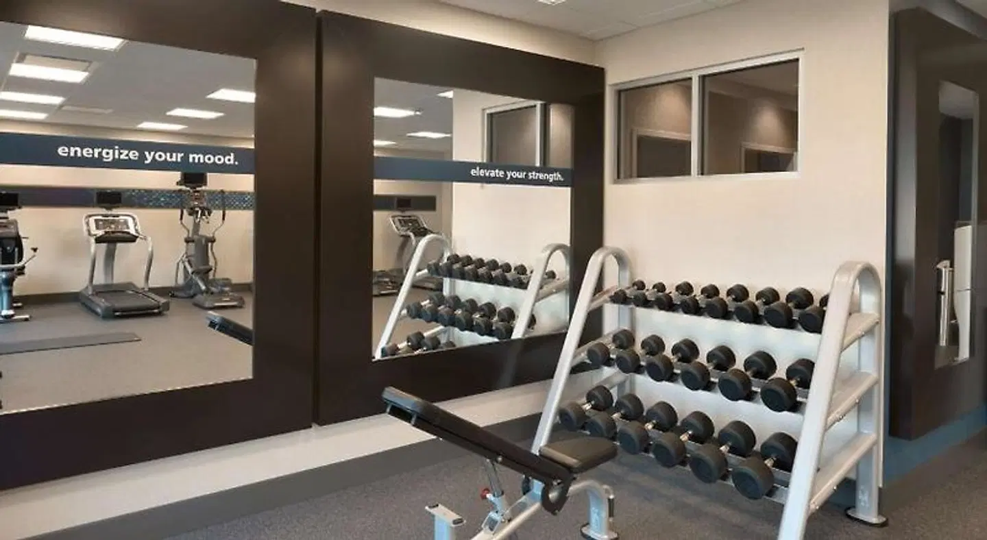 Hampton Inn & Suites Rosemont Chicago O'Hare SPORTS_AND_LEISURE