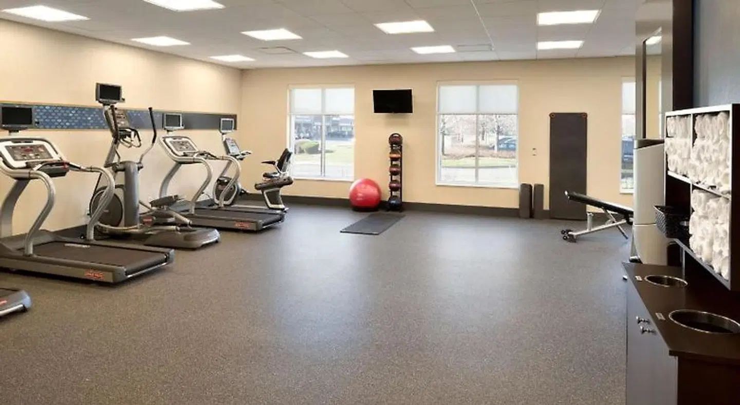 Hampton Inn & Suites Rosemont Chicago O'Hare SPORTS_AND_LEISURE