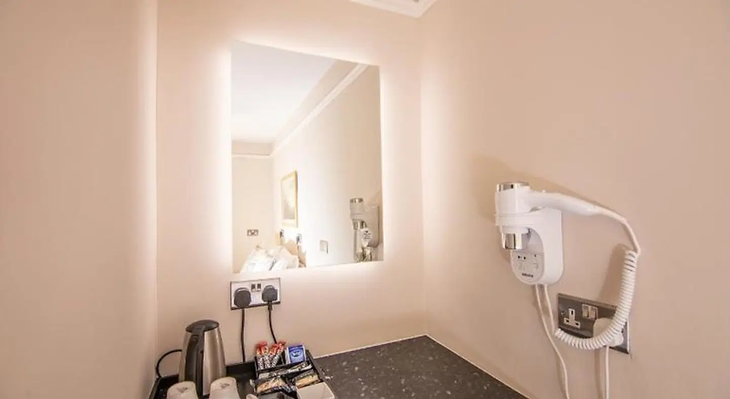 Redhouse Badezimmer