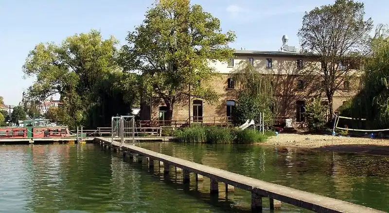 Seminar- und Gästehaus Flussbad Gartenstrasse – Hotelfoto