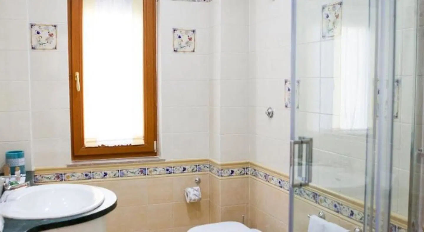 Isa Guest Rooms Badezimmer