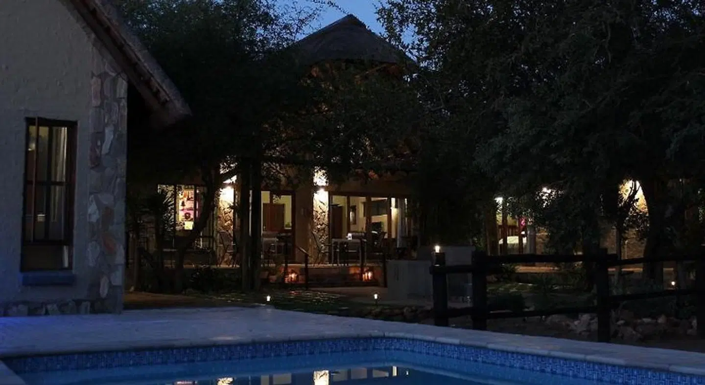 Woodpecker Lodge B&B EXTERIOR