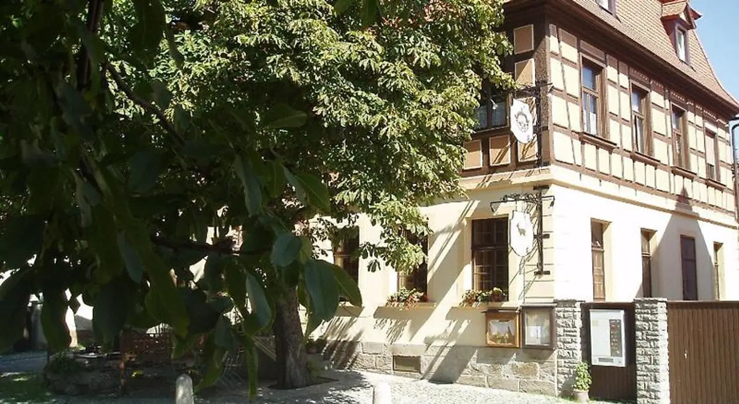 Zum goldenen Hirschen Terrasse