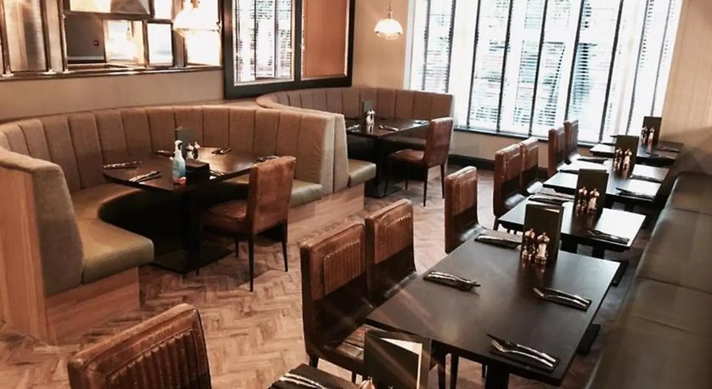 Oxgang Kitchen Bar & Rooms Restaurant