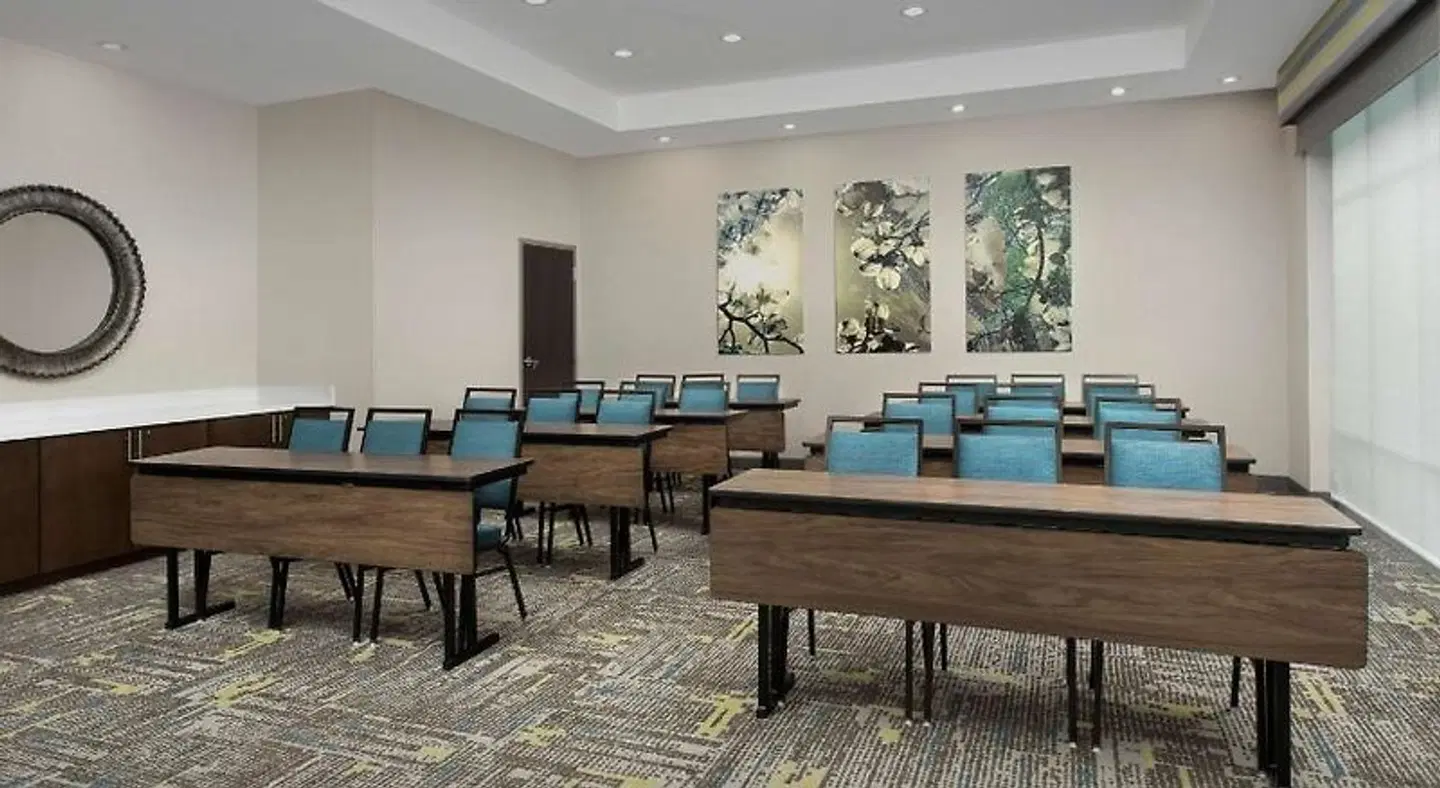 Hampton Inn & Suites Charlotte Airport Lake Pointe Konferenz