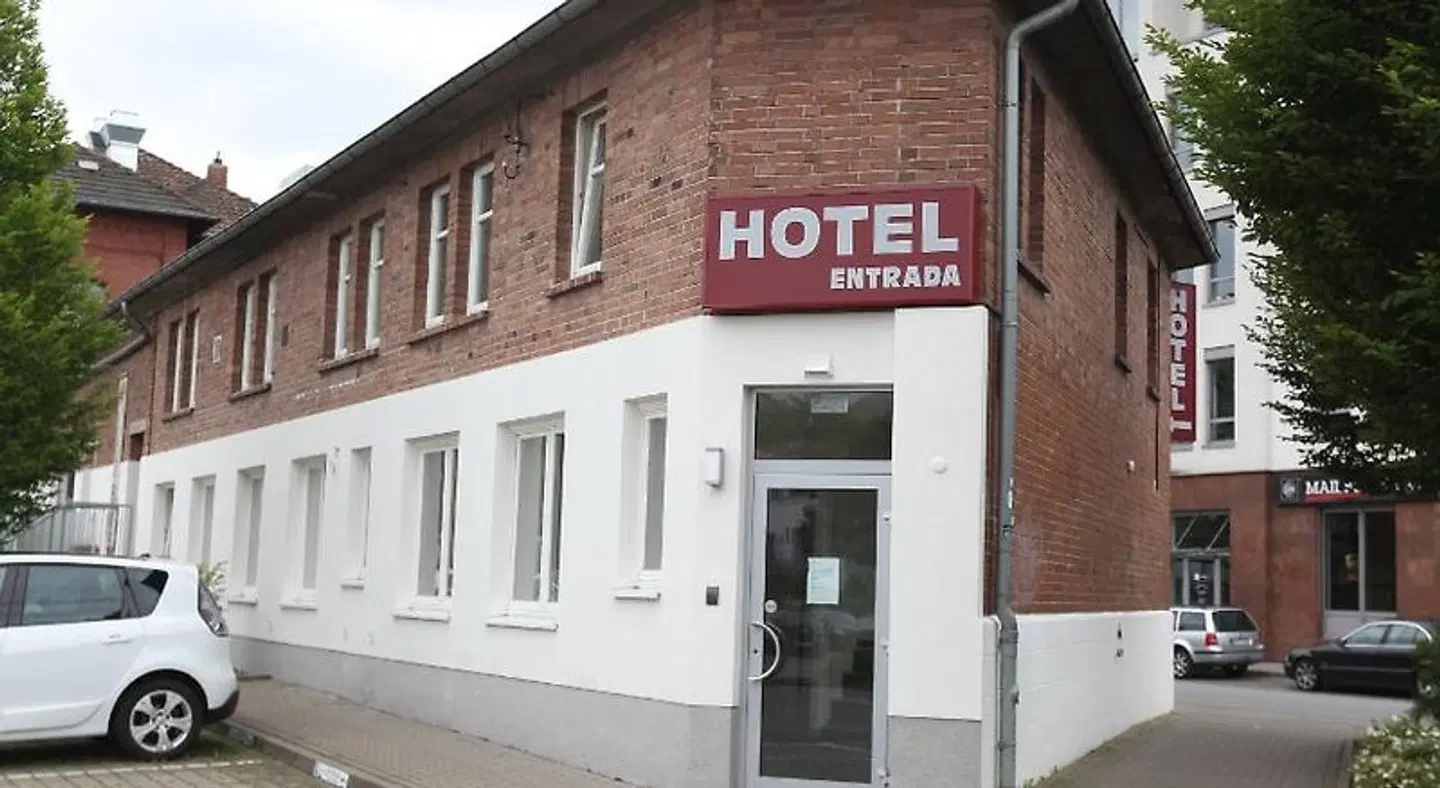 Hotel-Restaurant Entrada EXTERIOR