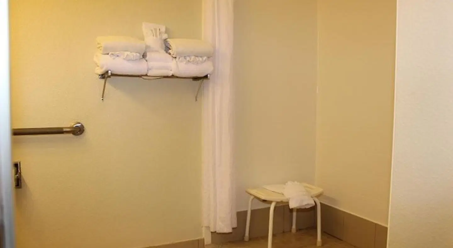 Country Inn & Suites by Radisson, Nashville, TN HEALTH_BEAUTY