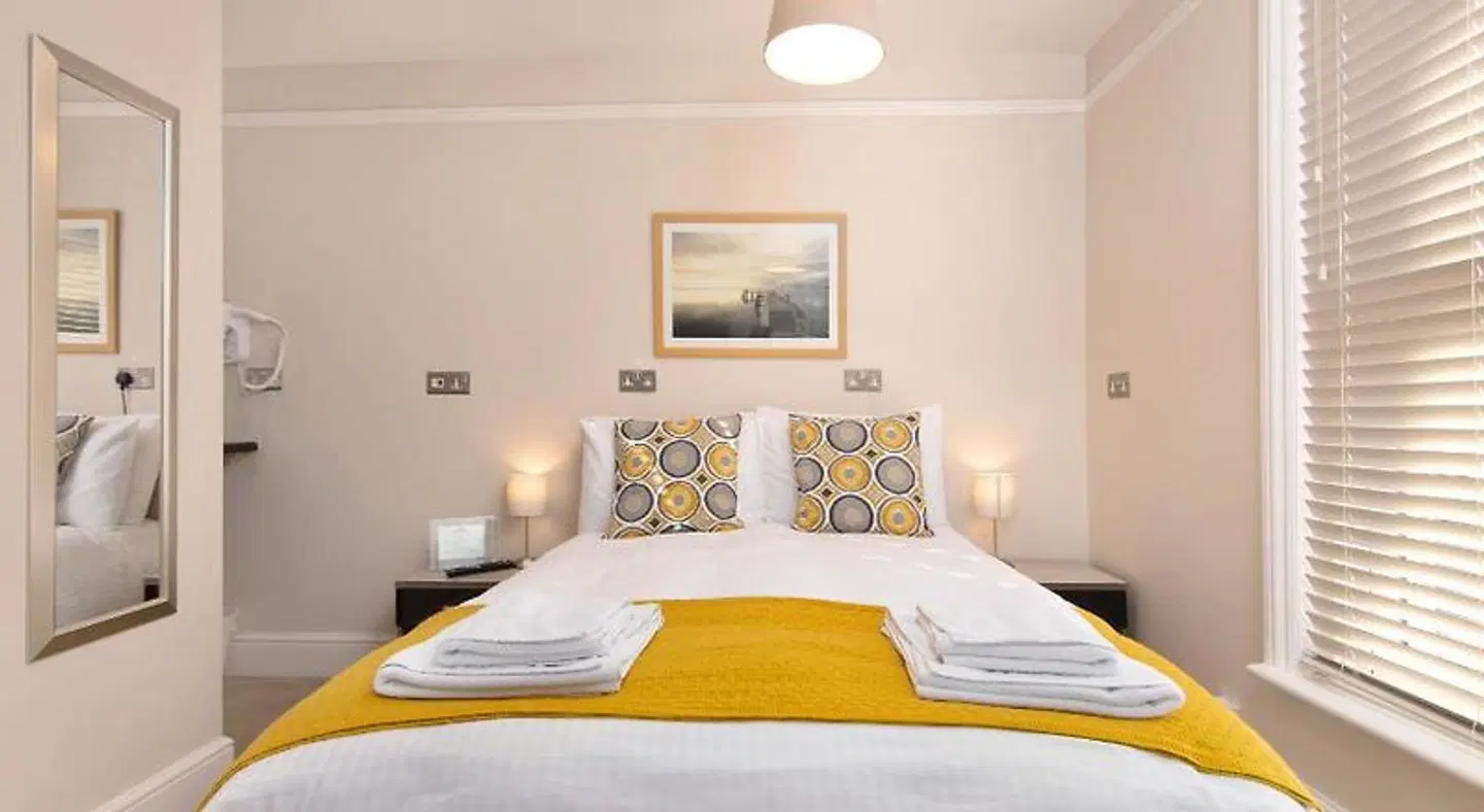 Redhouse ROOM_EXAMPLE