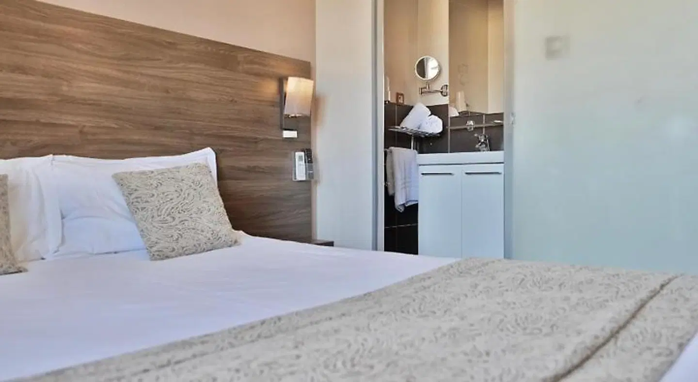 Hôtel La Rotonde ROOM_EXAMPLE