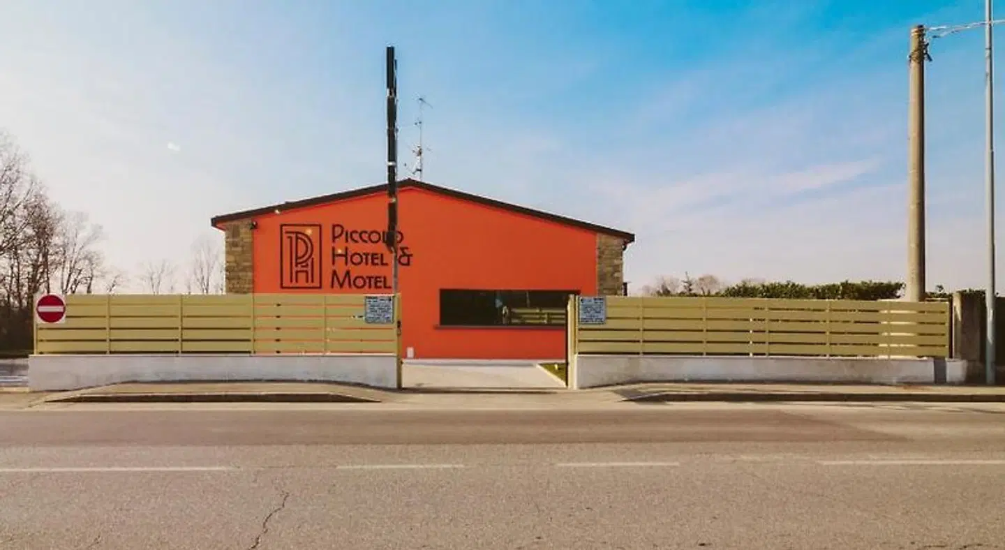 Piccolo Hotel EXTERIOR