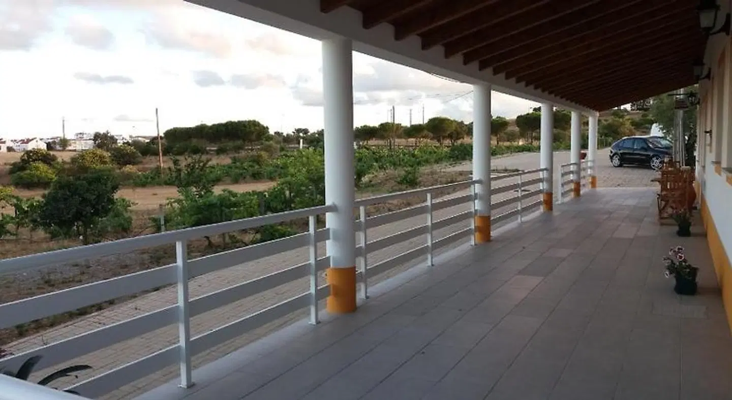 Corvos e Cadavais Terrasse