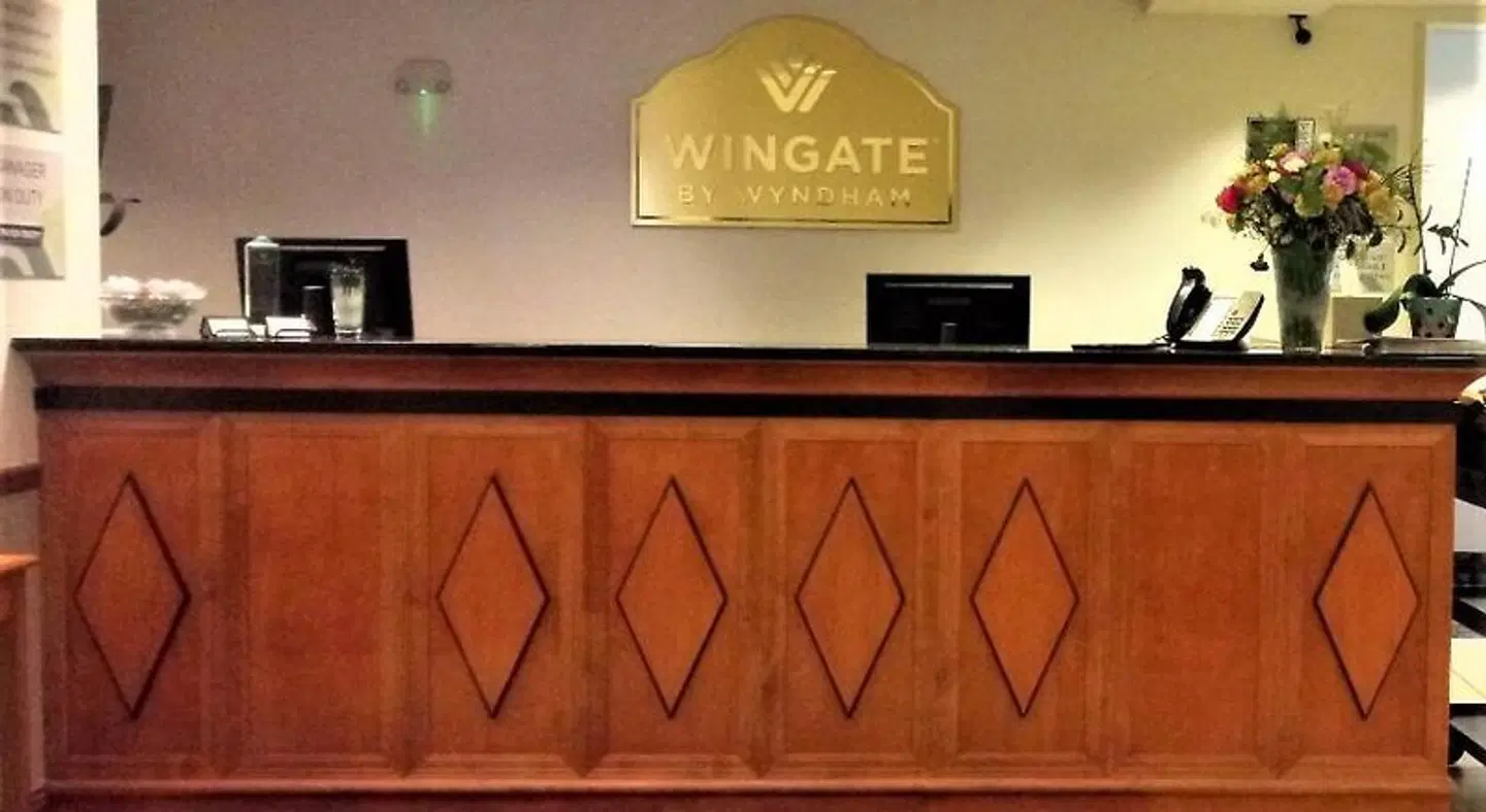 Wingate by Wyndham Bentonville Airport LOUNGE_LOBBY