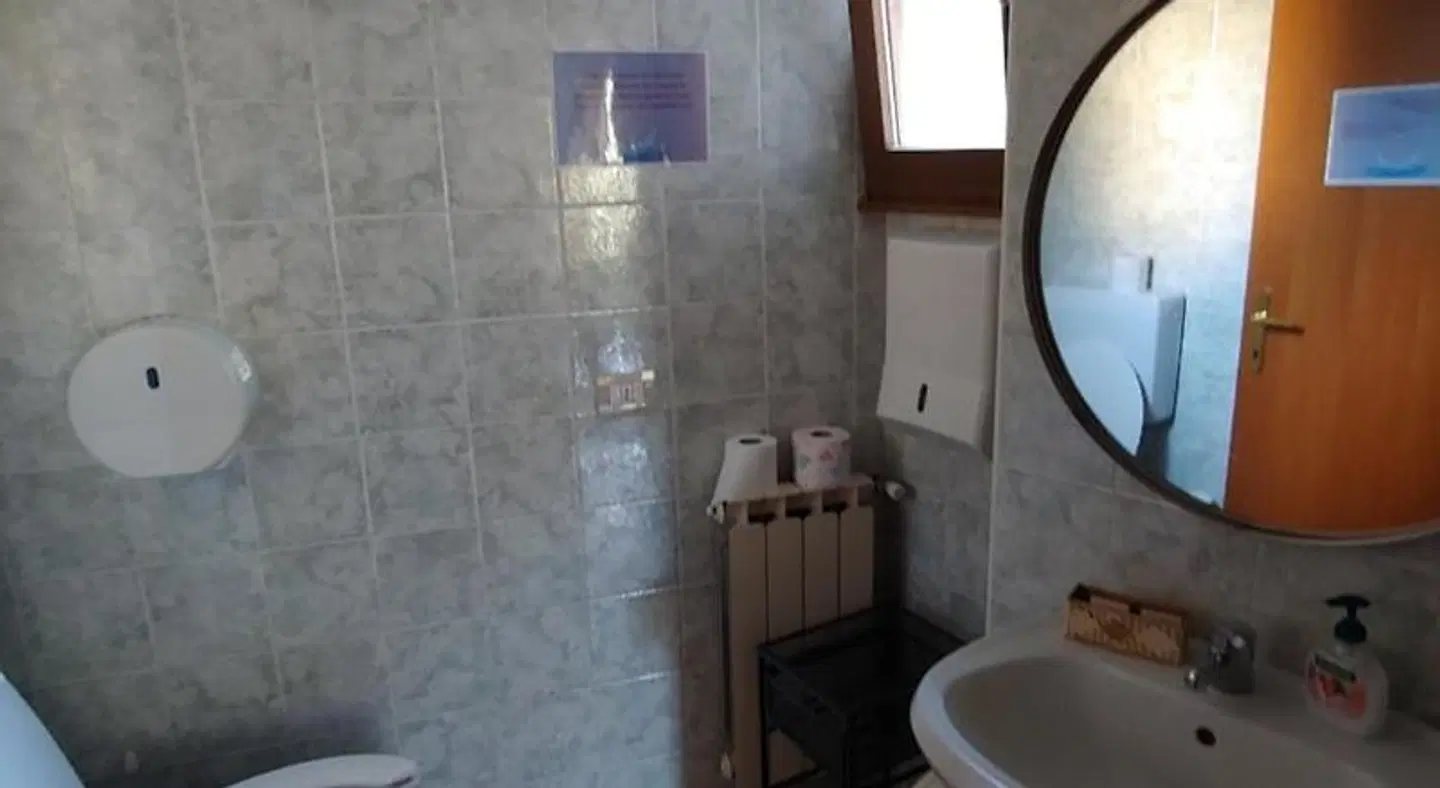 Ostello Val Grande Badezimmer