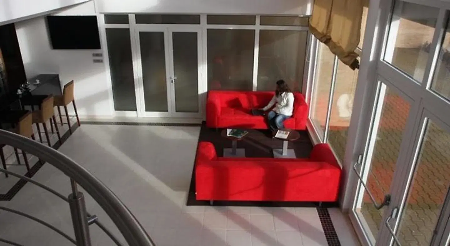 A Esteva LOUNGE_LOBBY