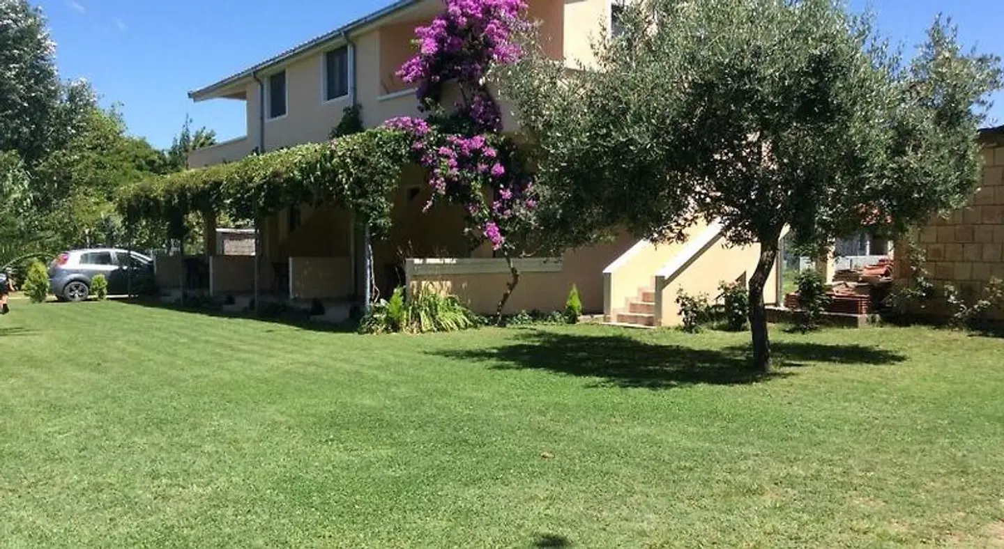 Niki Apartments EXTERIOR