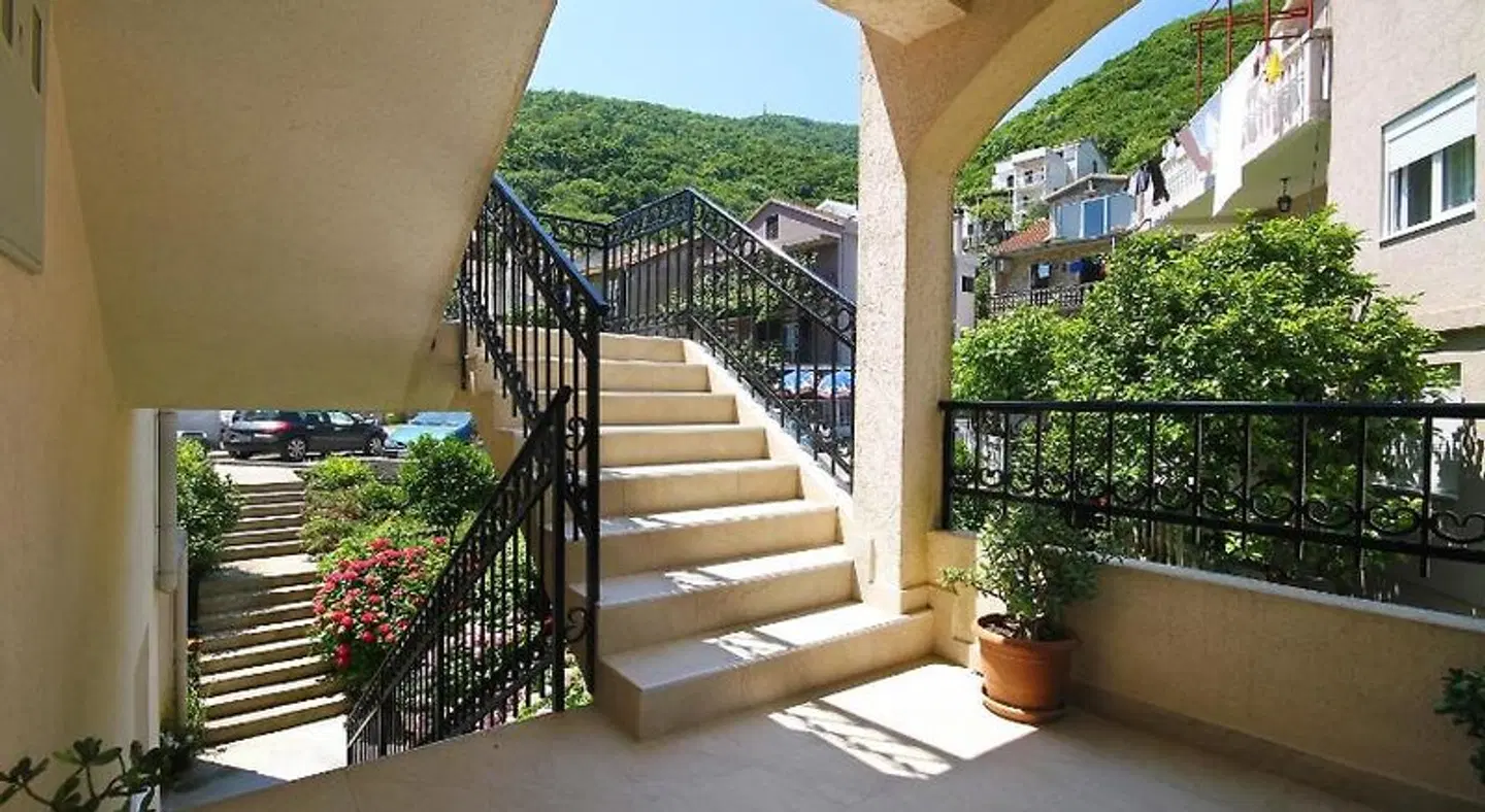 Apartments Rai'evi' EXTERIOR