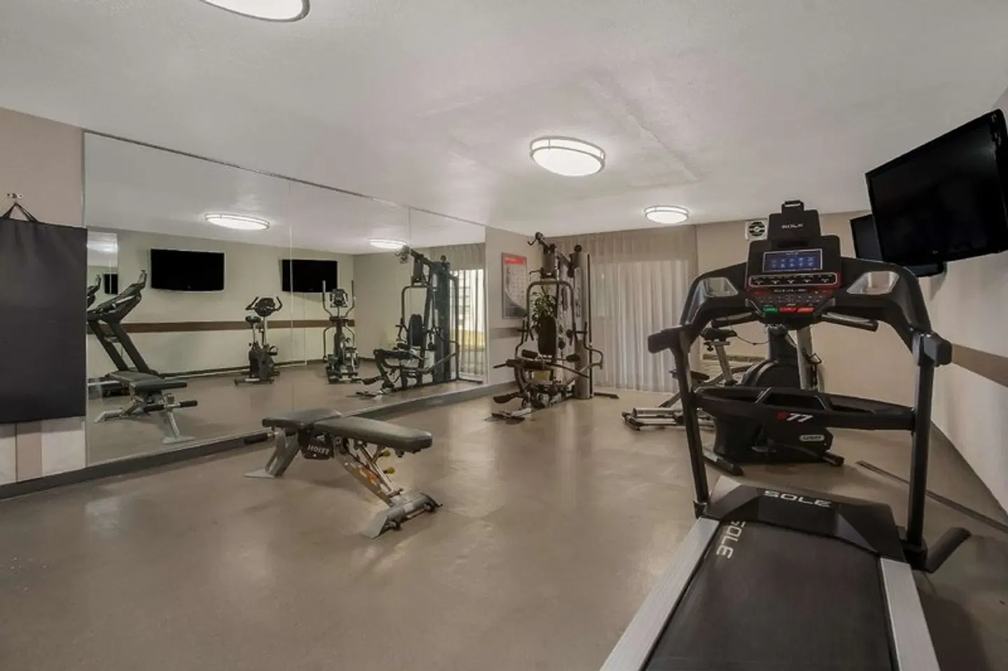 Best Western Plus Brant Park Inn & Conference Centre SPORTS_AND_LEISURE