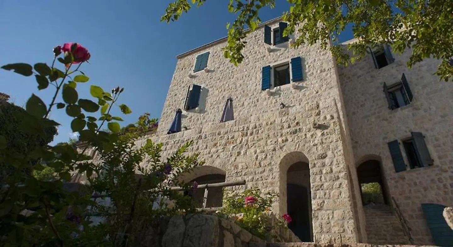 B&B Apart Hotel Patrovski Konak EXTERIOR