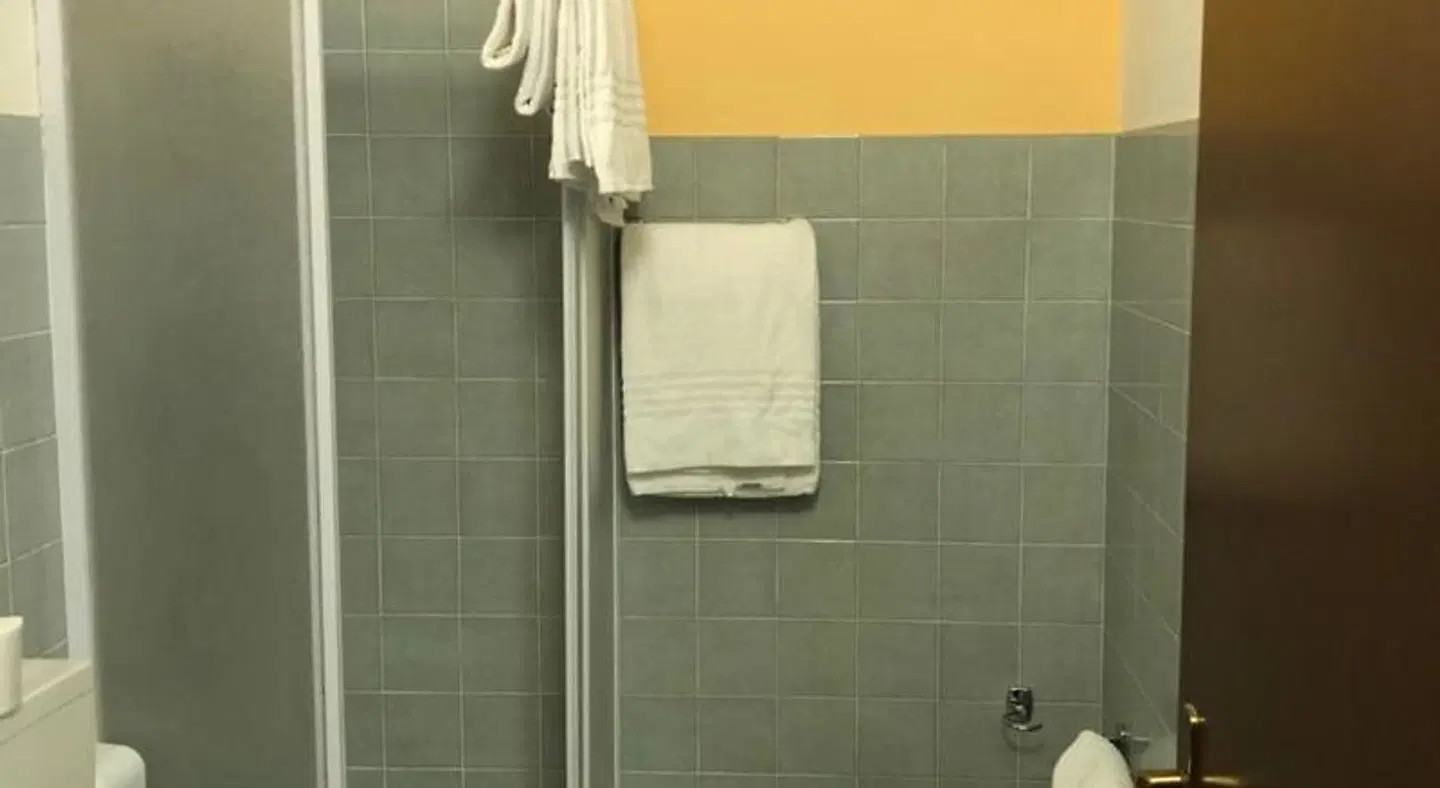Albergo La Perla Badezimmer