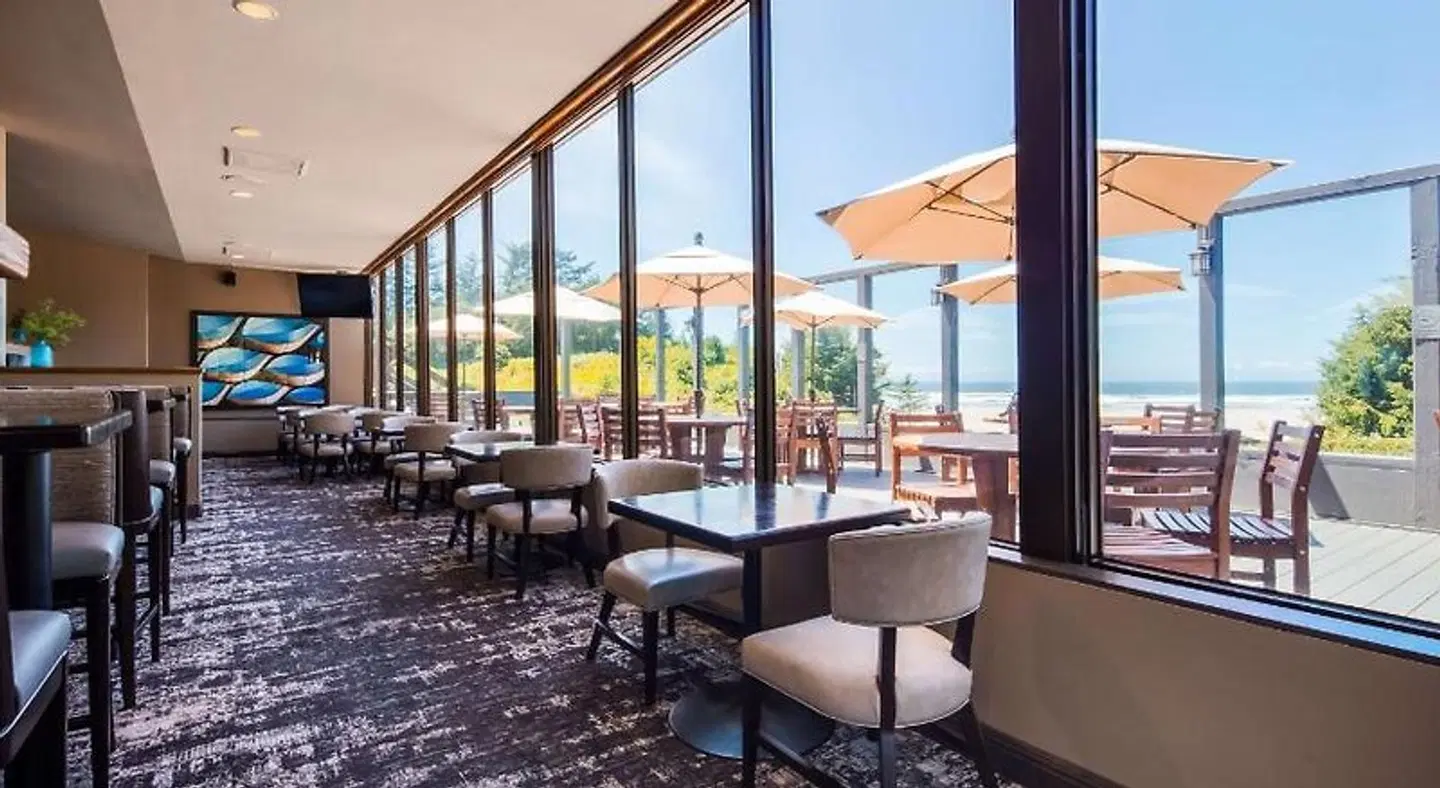 Best Western Agate Beach Inn Terrasse