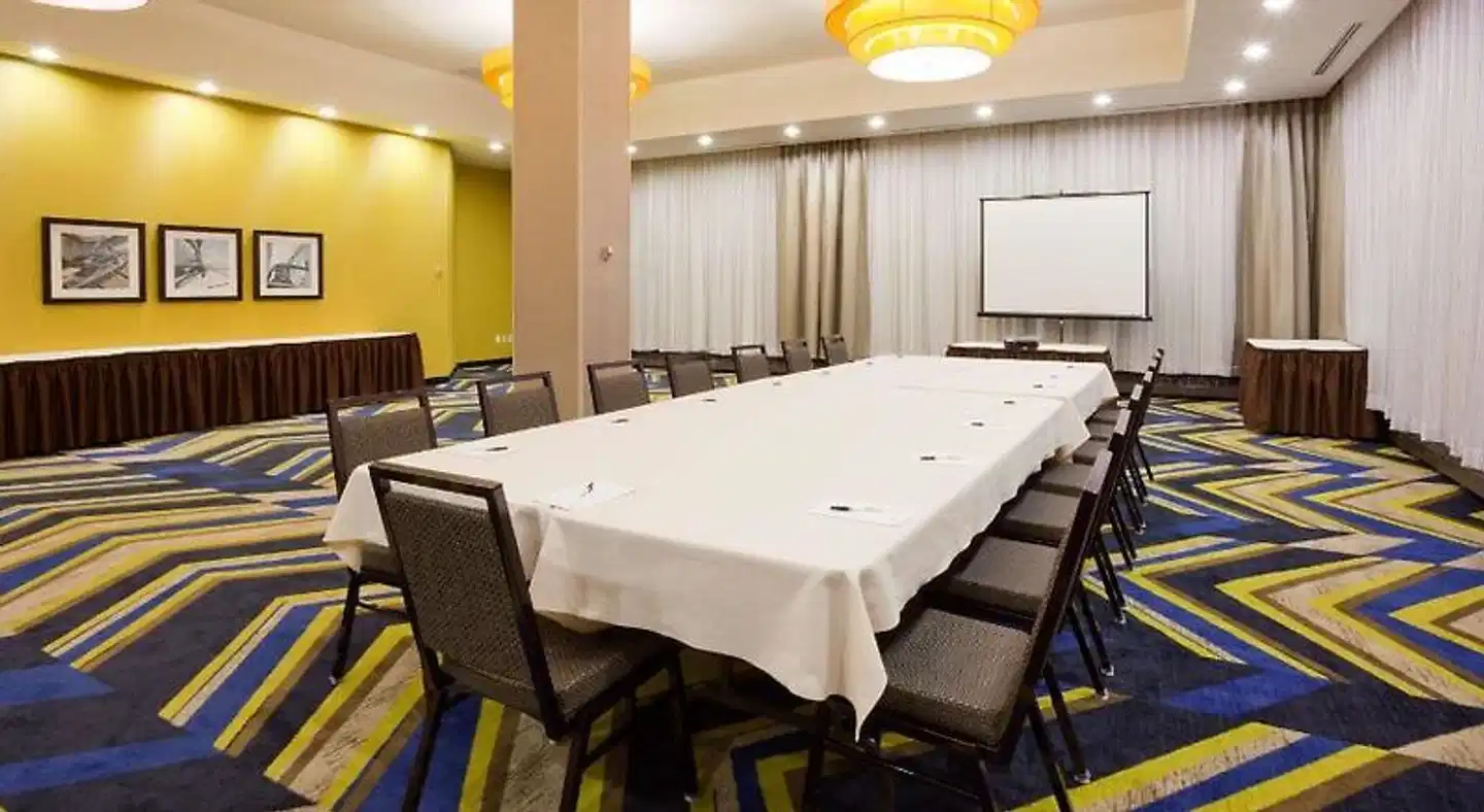 The Hollis Halifax - a DoubleTree Suites by Hilton Konferenz
