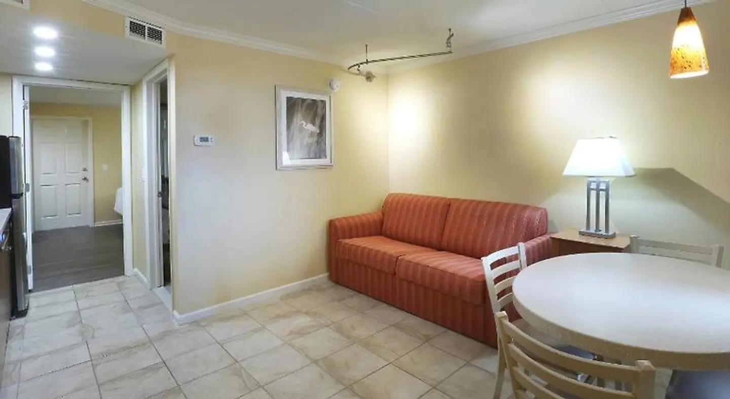 Fleur de Lis Beach Motel ROOM_EXAMPLE