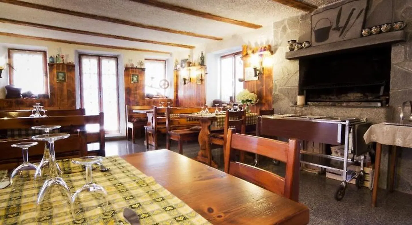 Edelweiss Bar