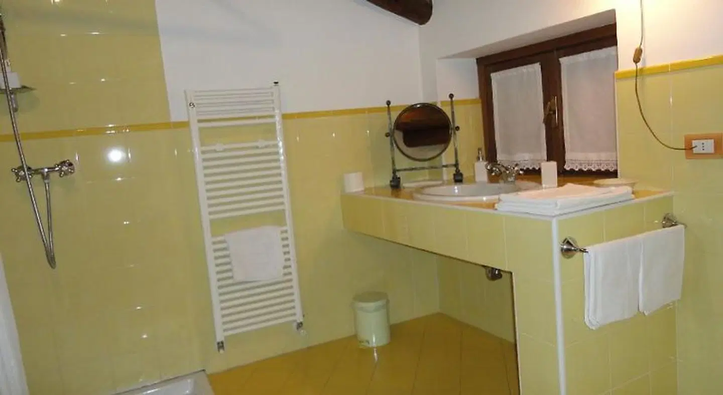 Casa Visnenza Bed & Breakfast Badezimmer