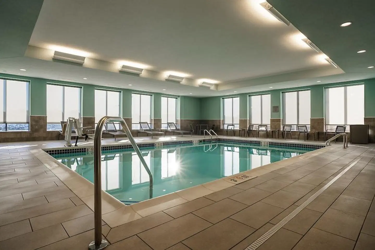 Courtyard by Marriott Indianapolis Fishers Hallenbad