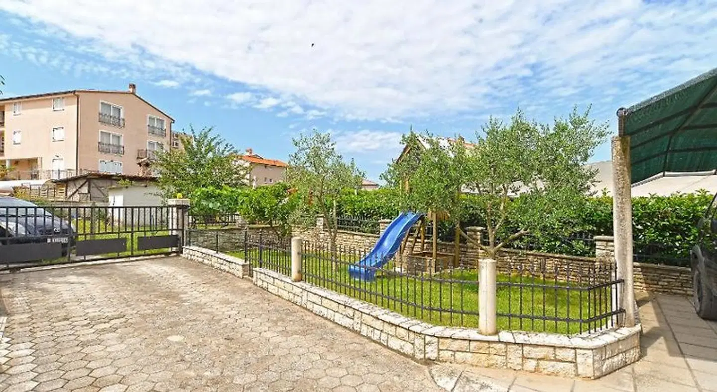 Apartments Ivan 1062 LANDSCAPE