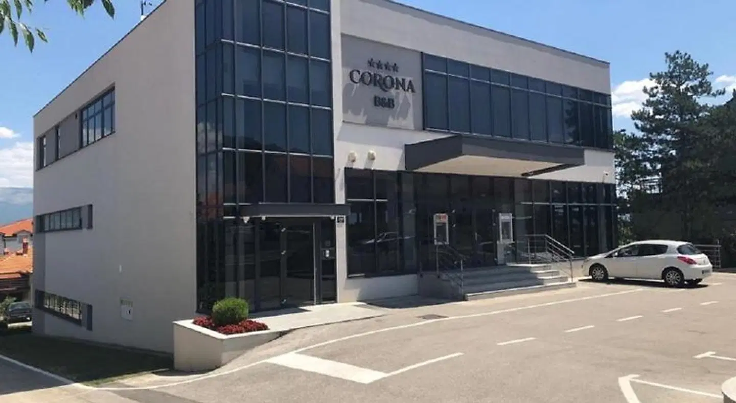Corona B&B EXTERIOR